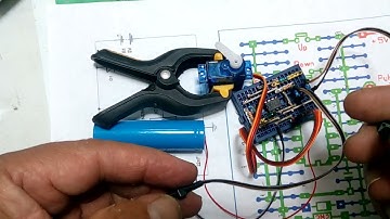 Motor servo dengan tombol