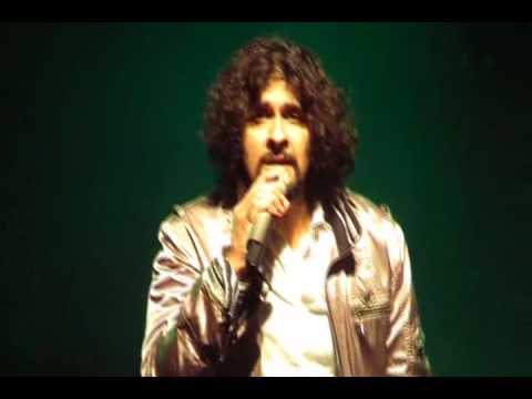 Soniyo - Sonu Nigam LIVE in Holland - Full Song