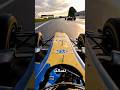 كيف يشرب سائق الفورمولا 1 ماء أثناء السباق 