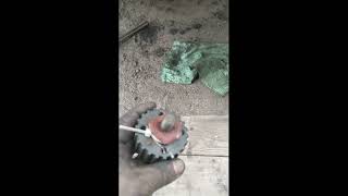 видео: Торцовка коленвала, биение шкива,  vw 1.9, виравнивание плоскости коленвала, шестерня коленвала картинка: Торцовка коленвала, биение шкива,  vw 1.9, виравнивание плоскости коленвала, шестерня коленвала