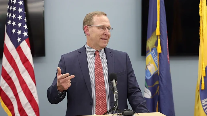 Prosecutor Chris Becker announces decision to char...