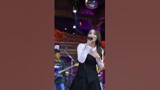 difarina indra||infone maseh||story wa