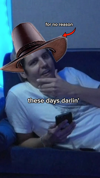 how many times do you lock your car when you park? 🏎️ @tiatia