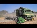 John Deere 2264 Hillmaster beim Weizen dreschen