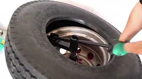 Heavy duty 22.5" truck tire changer Pneumatic portable tire changing machine operation video