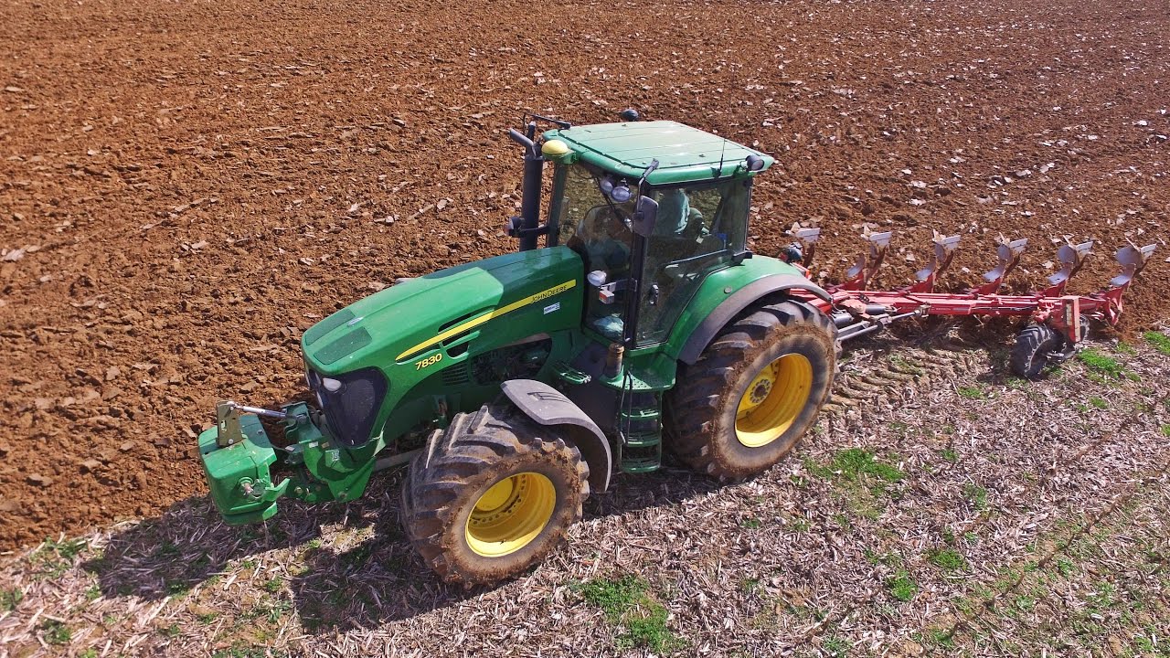 Labour avec John Deere 7830