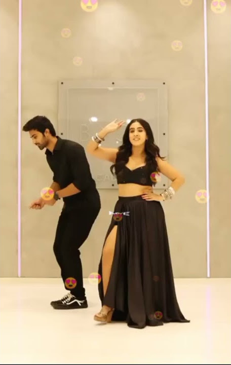 #Koi Sehri babu dil Lehri babu | #Sameeksha sud 😍#Trending short........ 🔥#kriti ❤️ subscribe