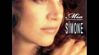 Simone - Mía chords