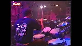 شاب مامي راح للبيضة