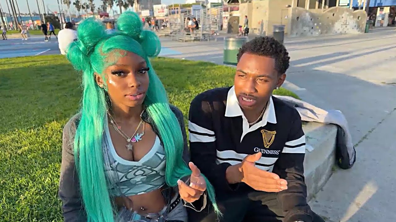 Я спросил свою американскую подругу, хочу ли я с ней быть…