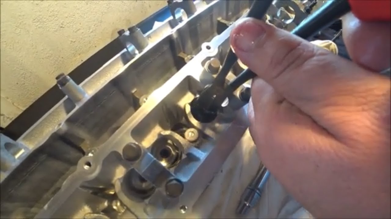 RB25DET Build Installing Valve Stem Seals into the head YouTube