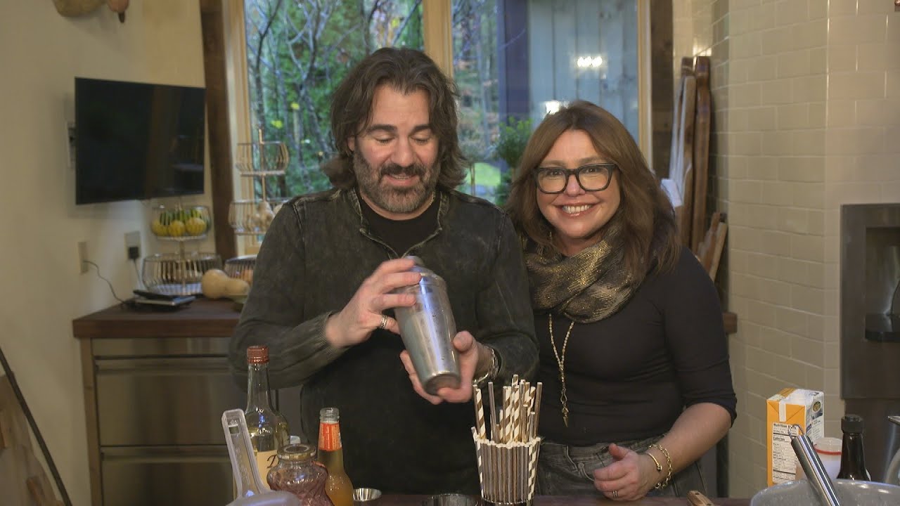 How to Make The Gobbler Cobbler Cocktail | John Cusimano | Rachael Ray Show