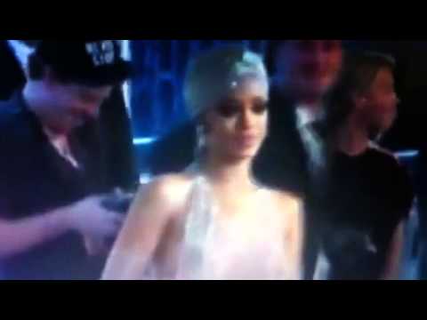 Video: Lady Gaga si pri udeľovaní cien CFDA špicatla zadok