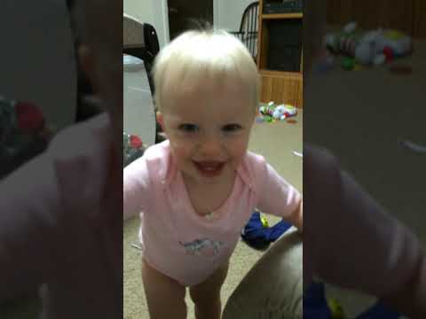 funny-baby-burp-face