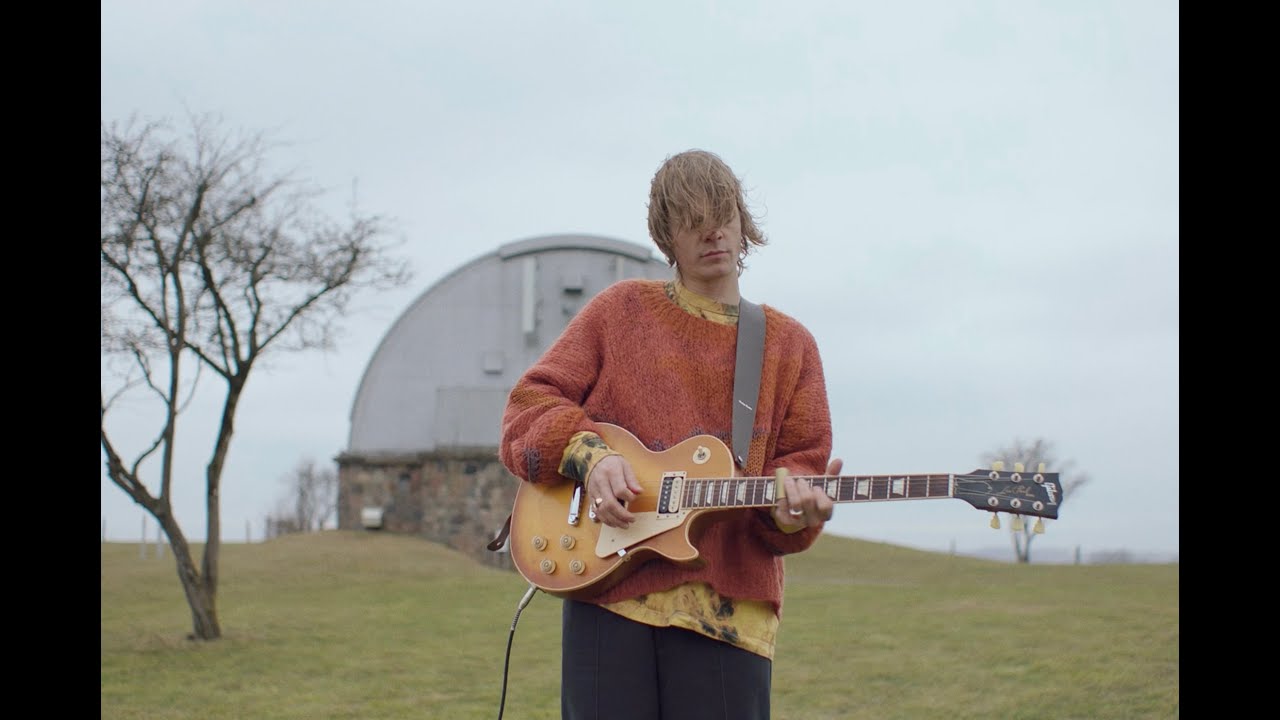 在 YouTube 上观看 School of X - New Friend (Music Video) 在 YouTube 上观看 School of X - New Friend (Music Video)