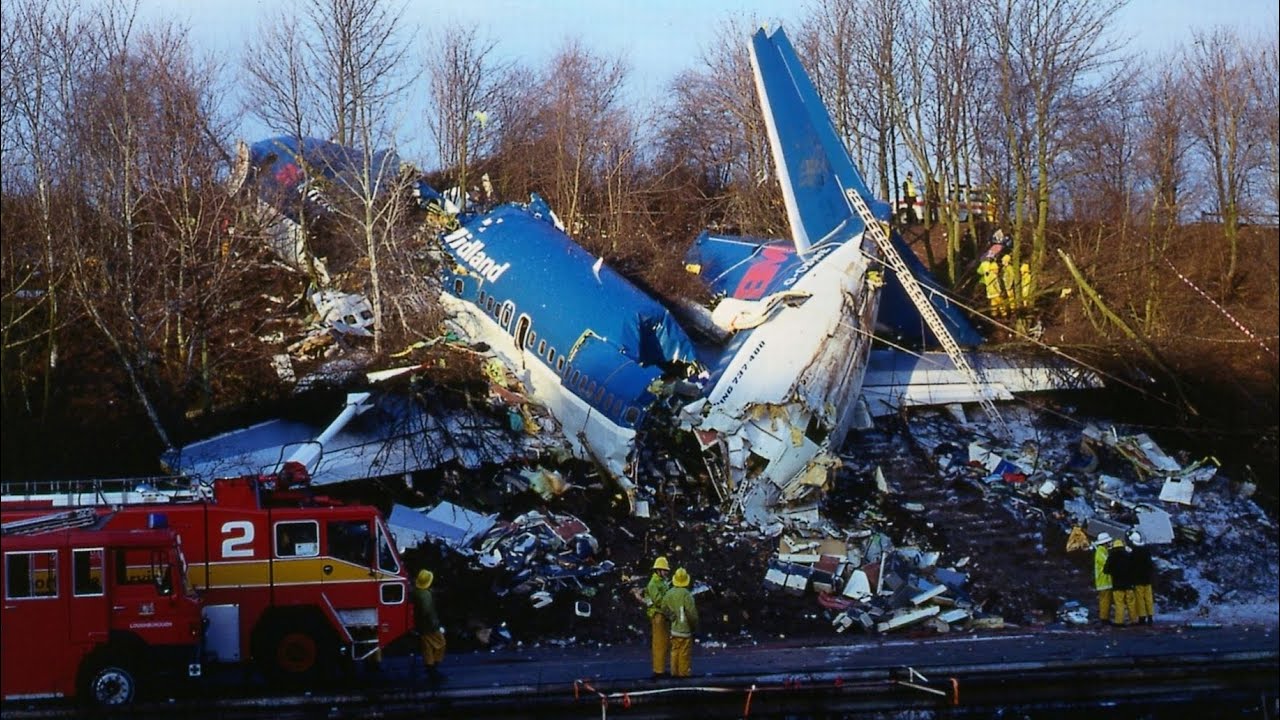 British Midland Airways Flight 092 News Reports & Aftermath Footage | 8 January 1989 M1 Kegworth