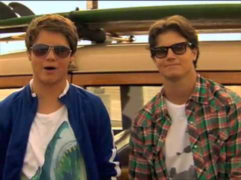 Worldwide Day of Play: Matt Shively & Robbie Amell!