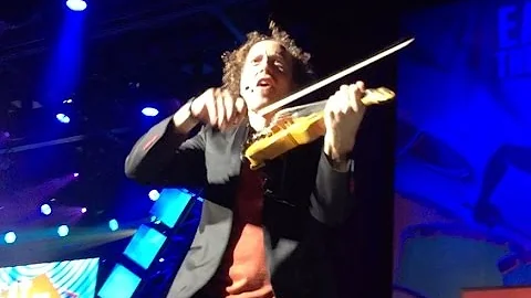 Violinist plays like a Guitar - Tracy Silverman pe...
