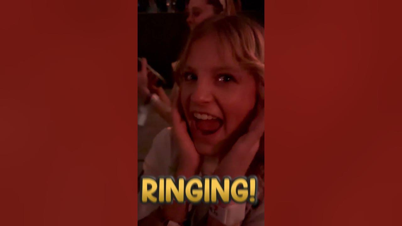 TAYLOR SWIFT! COMMENT 🎤🎤🎤 If you love concerts! #ninjafam #viral #reels #taylorswift #explore
