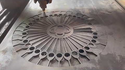 Cổng sắt CNC Hoàng Lãm 0903838952