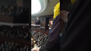 Haydi De Yiğit Tayyibim Hurbaşkanımizin Grup Toplantısında Konuşmasını Türkü Ile Kesen Teyze