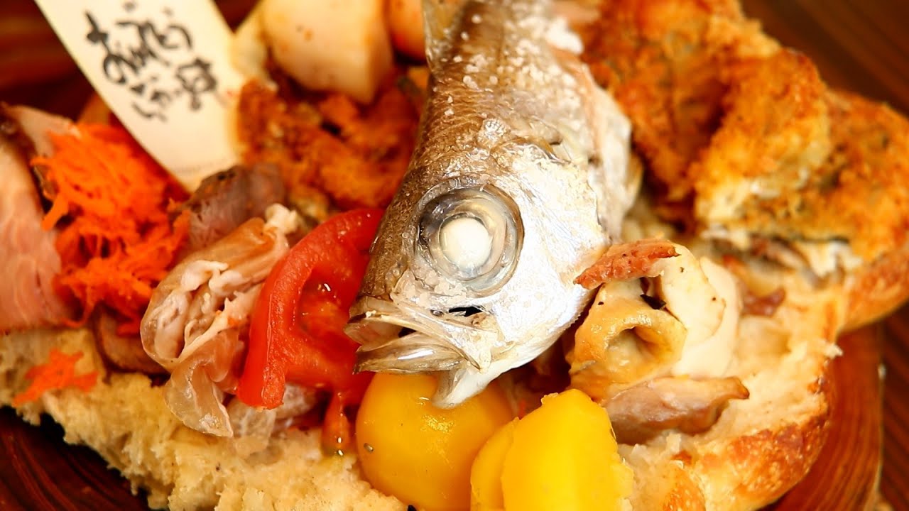 女性店主は兼業漁師「パンも魚も大好きだから」人気のパン店 3種類の地