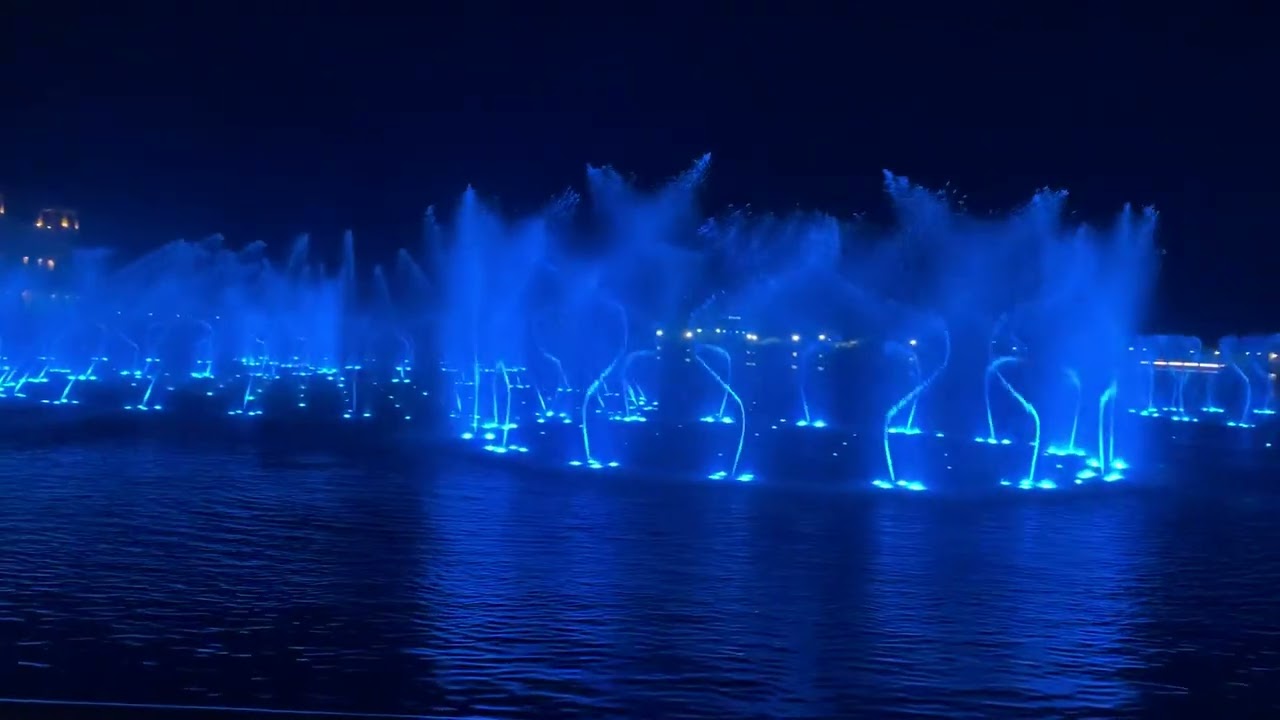 World largest water dance at the pointe, palm Jumeirah with incredible view of Atlantis Hotel,DXB