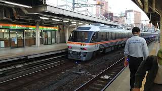 キハ85系(回送7両)名古屋発車