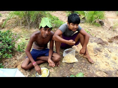 alur-dom-and-muri-bangali-food-recipe-by-village-boys-in-jangal-|-street-food-of-kolkata