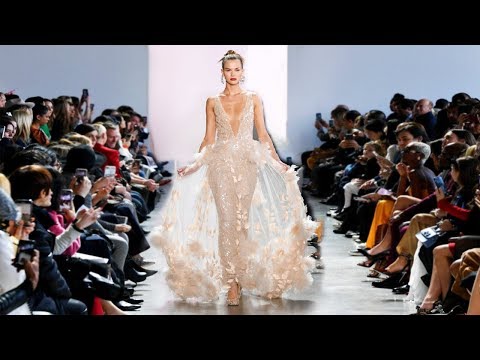 Видео: Копирайте парадната прическа на Badgley Mischka