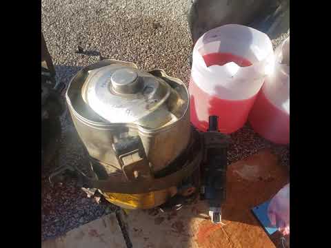 2006 Toyota Prius 1.5 storage coolant container