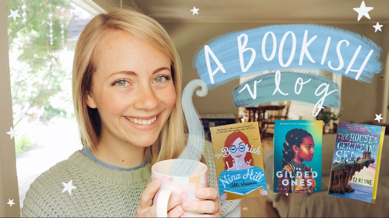 A COZY BOOKISH VLOG || Book shopping, reading, & crying - YouTube