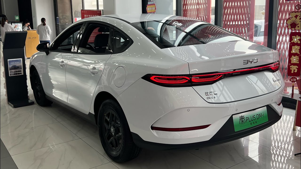 2025 NEW BYD QIN PLUS DM-i 2055km range under $10,900 walk-around | BYD | China 🇨🇳
