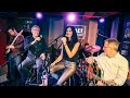 Capture de la vidéo Un Viaje Acústico Por Los Hits Del Pop Español De Los 80 Con No Hay Manera