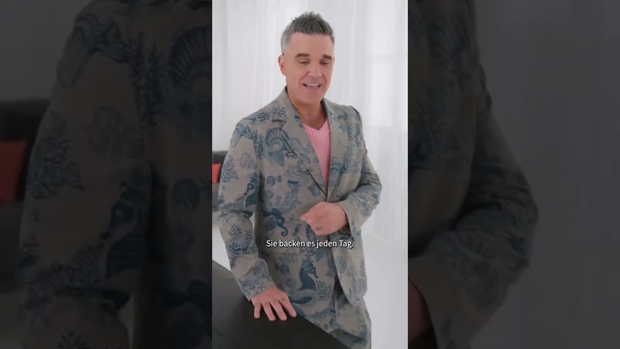 Robbie Williams In the onboard bakery of Mein Schiff Relax and Flow, we bake fresh every day #ad