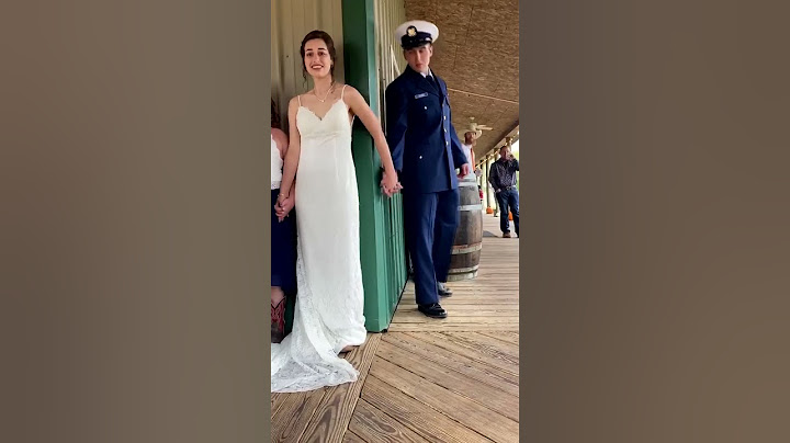 Este soldado sorprendió a su hermana en el día de su boda ❤️