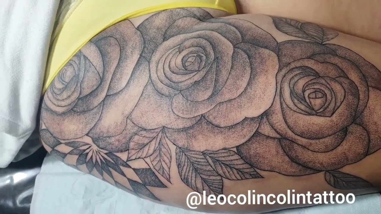 Veja linda Tatuagem de rosas Tattoo Floral
