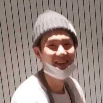 yoongi saying AnNyEoNg