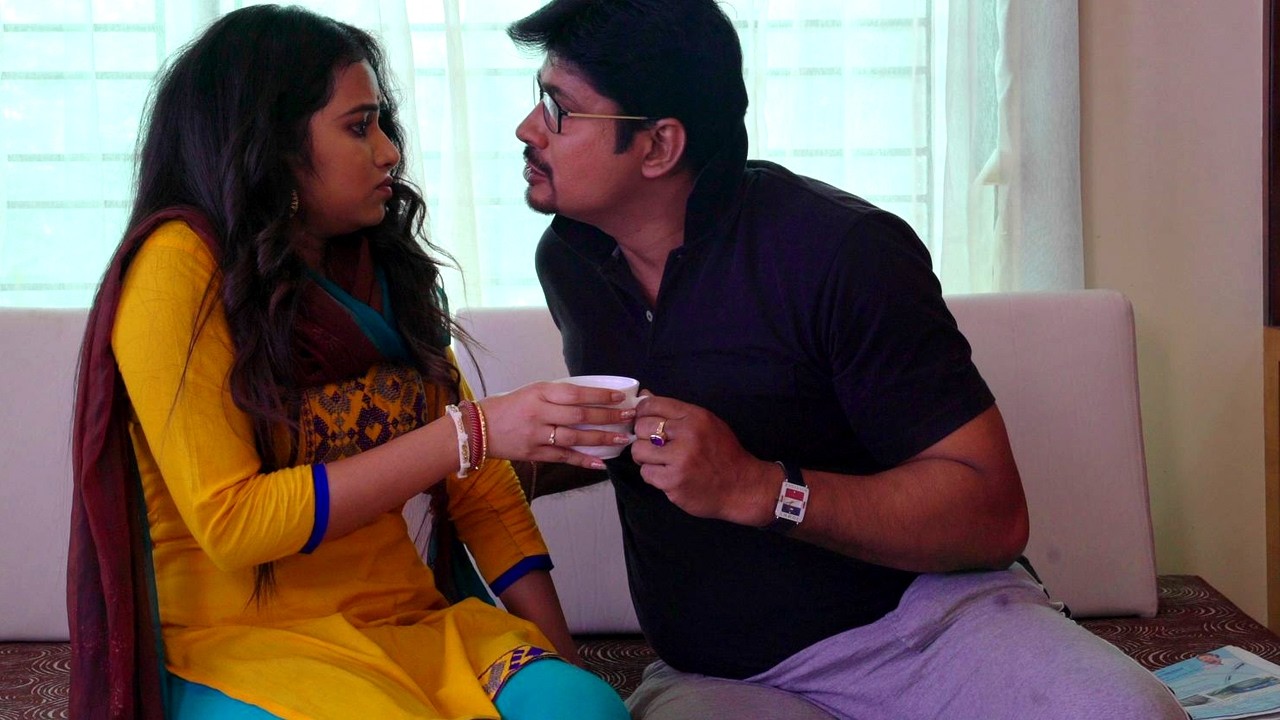 রক্ষক যখন ভক্ষক | Love Hate Dhoka | Superhit New Bengali Movie | Romantic & dramatic Scene