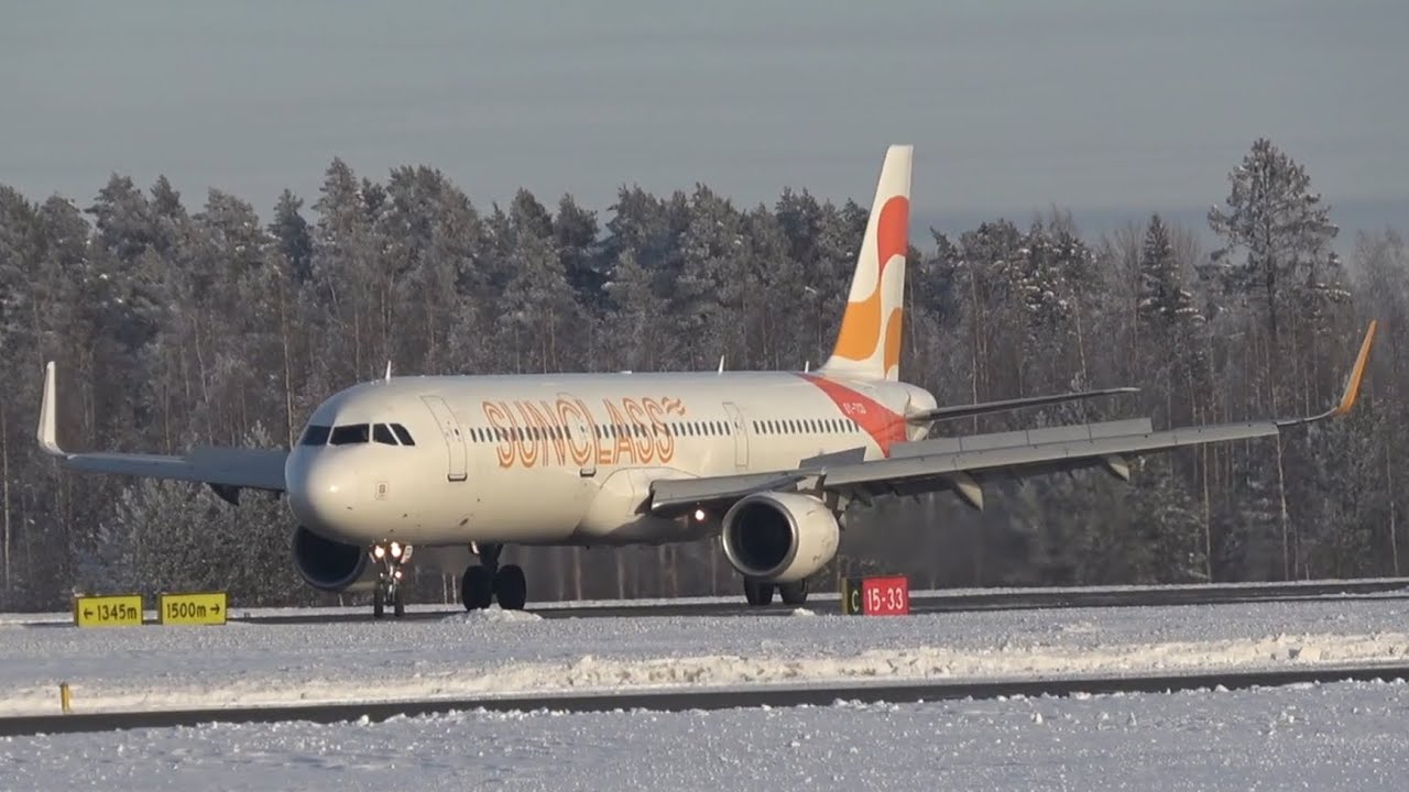 Sunclass airlines Airbus A321-211 OY-TCD at Kuopio