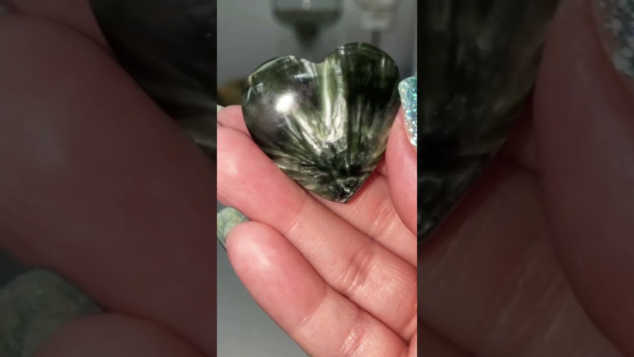 Seraphinite: A Gemstone for Serenity and Spiritual Growth 💎 