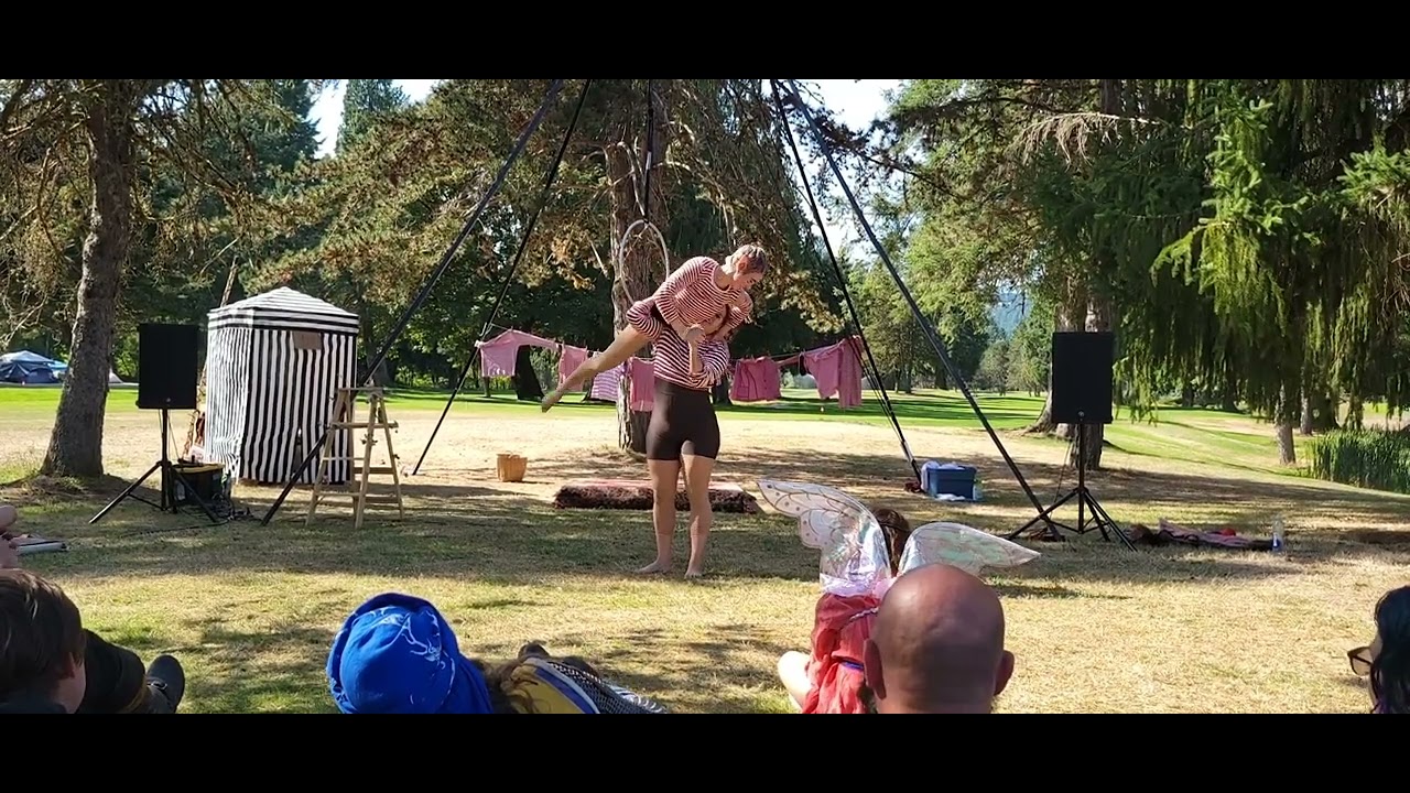 Acro Duet w/ Petra & Flo from 