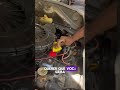 É só jogar WD-40 no motor do seu carro e prepare-se para o show! #ObraRS #TécnicaSimples #DicaDeObra