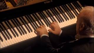 Daniel Barenboim plays Beethoven Sonata No. 18 in E flat major Op. 31 No. 3