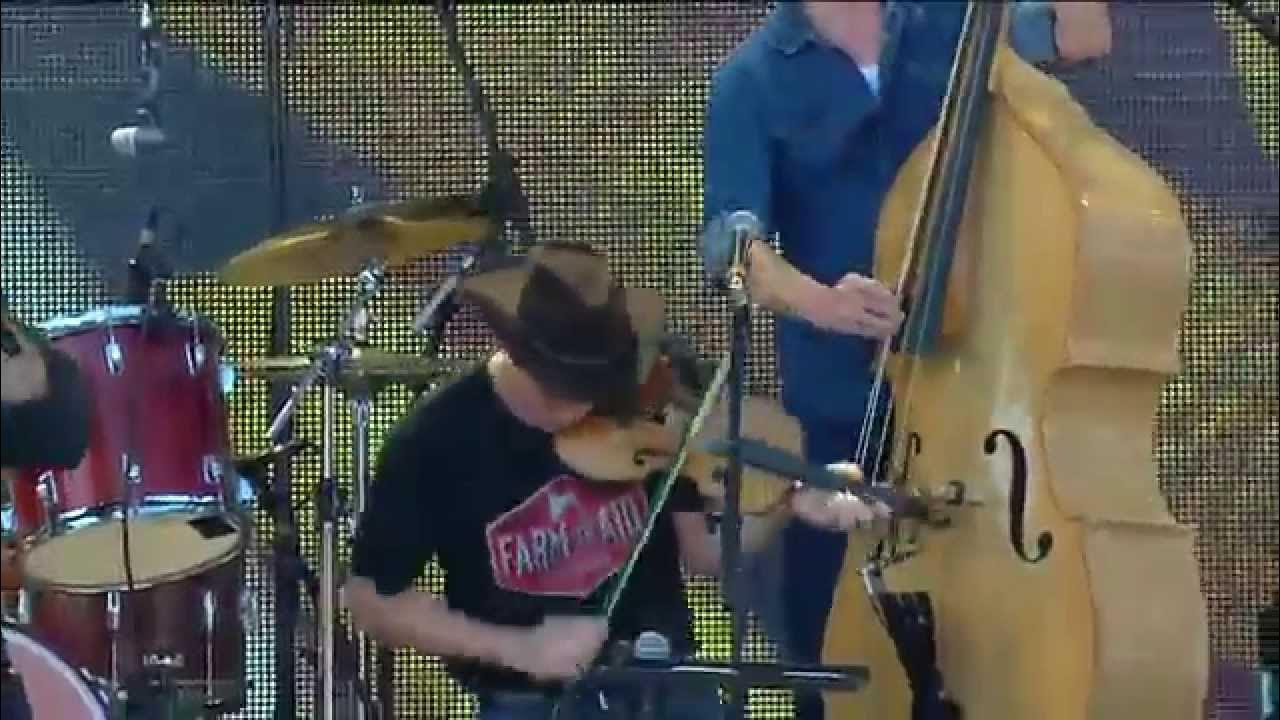 Old Crow Medicine Show - Wagon Wheel (Live at Farm Aid 30) Old Crow Medicine Show - Wagon Wheel (Live at Farm Aid 30)
