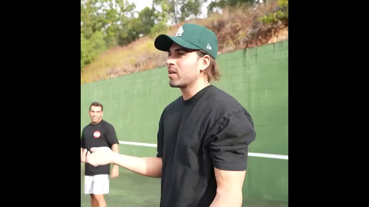 Парни вернулись и в полном разгаре!