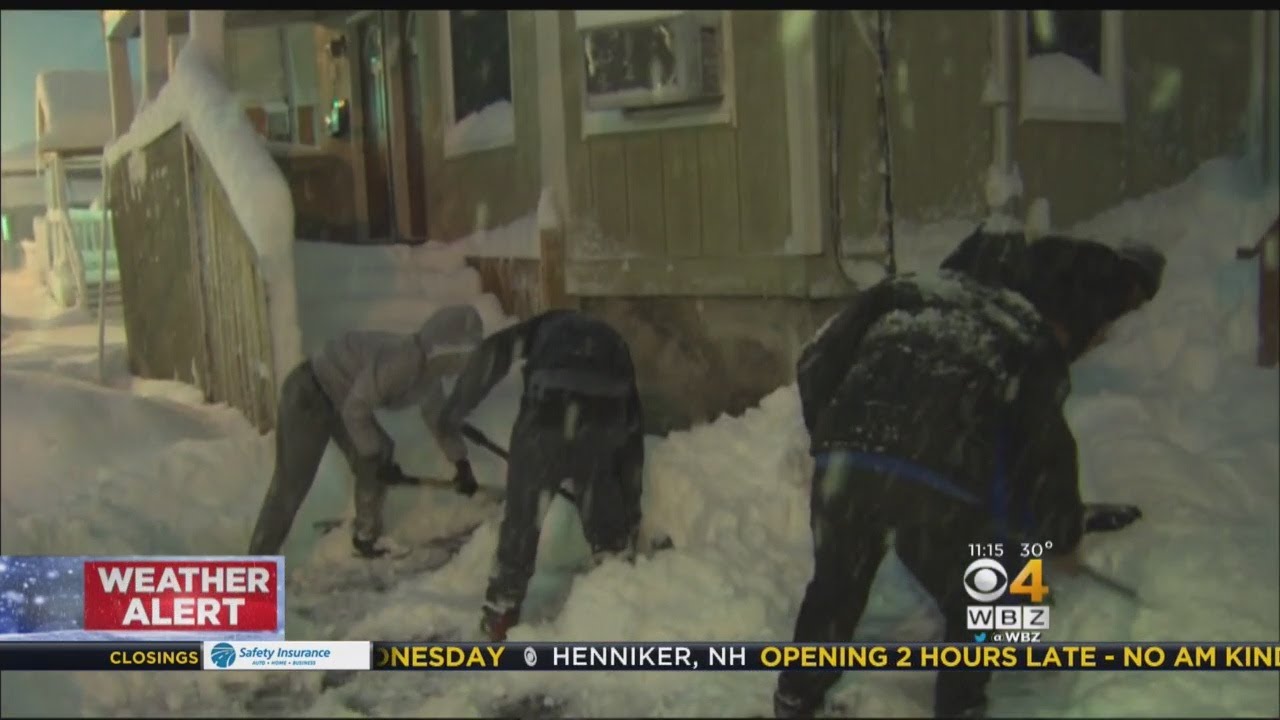 Lawrence Residents Dig Out After Blizzard - YouTube