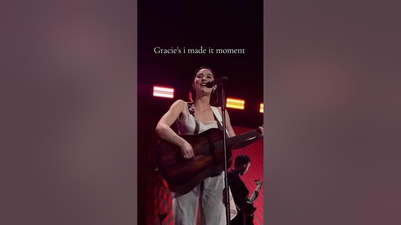Entire crowd sings along to Gracie Abrams’ “That’s so true”! 😍 Entire crowd sings along to Gracie Abrams’ “That’s so true”! 😍