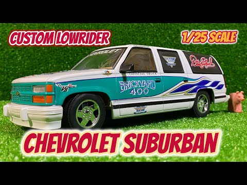 Custom Lowrider Brookfield 1994 Chevrolet Suburban 1:25 Diecast