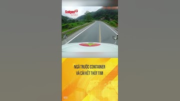 Cô gái ngã ngay trước đầu xe container, thoát nạn trong gang tấc | Tin tức short